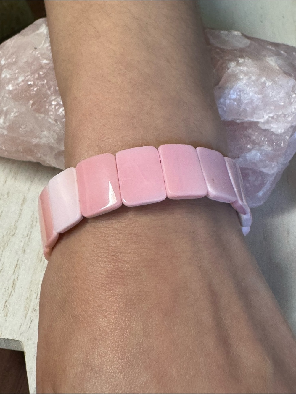 Pink Queen Conch shell Tile Stretch Bracelet - 7 inch